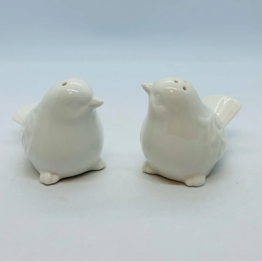 Pier1 Imports White Love Birds Salt and Pepper Shakers Porcelain Embossed Design